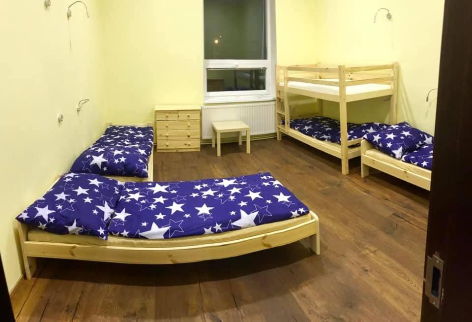 Sokolovna Trutnov Hostel Buitenkant foto